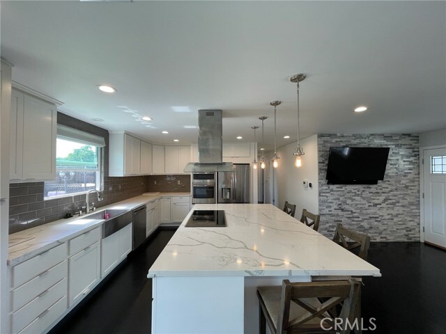 Primary Photo - 5352 Edinger Ave