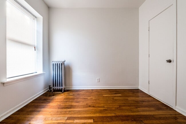 Building Photo - 400 S Laramie