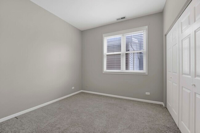 Building Photo - 1517 W Fry St