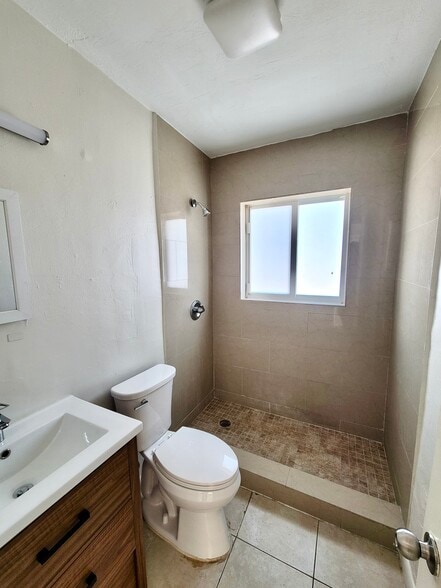 Building Photo - 22200 SW 116th Ave