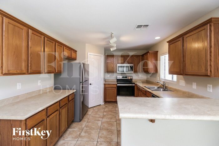 Building Photo - 39405 N Marla Cir