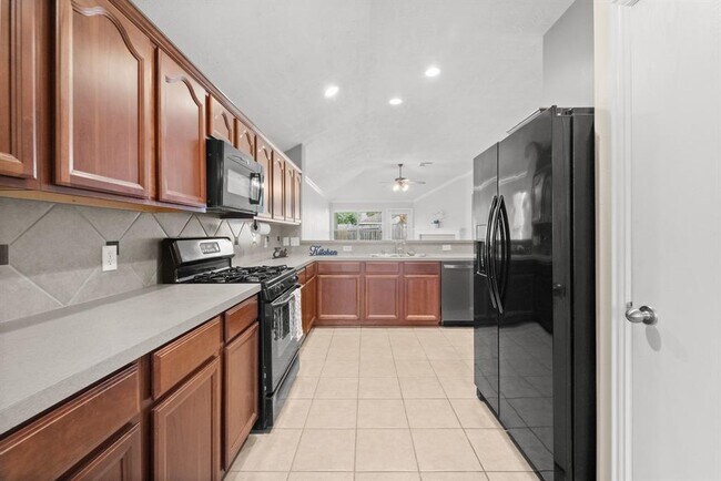 Building Photo - 4766 Wind Trace Dr