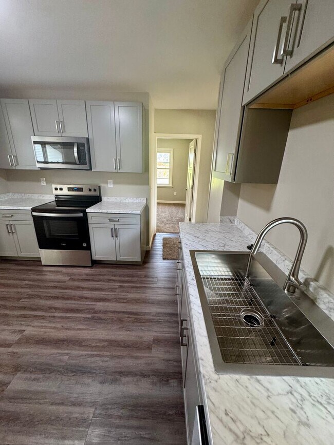 Building Photo - Beautifully Renovated Country Home on 2 Acres – Just Outside West Lafayette!
