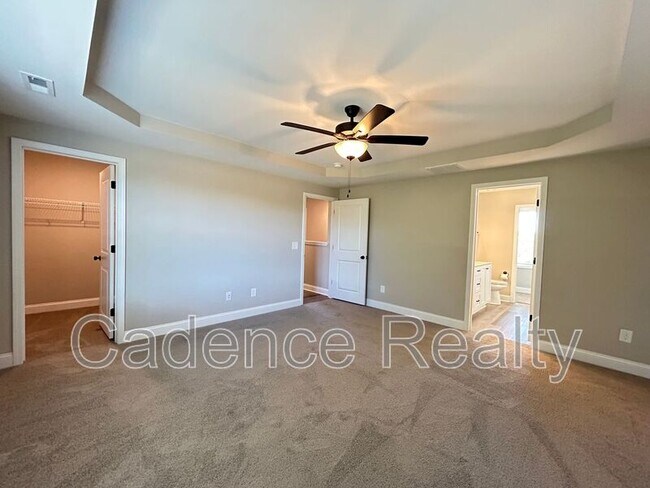 Building Photo - 1637 Grey Cliff Run