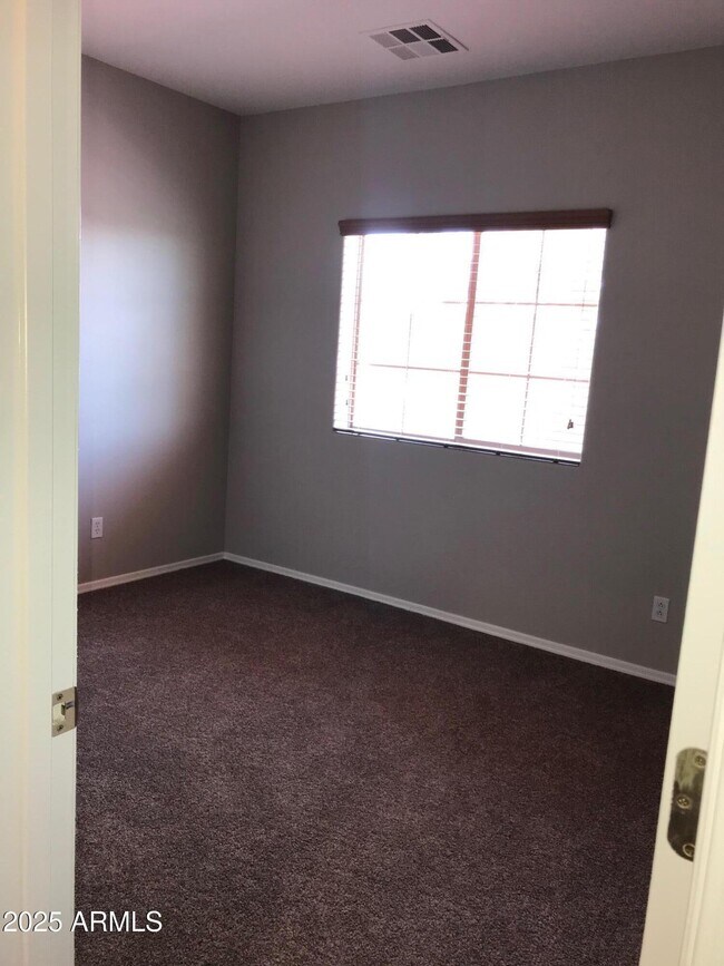 Building Photo - 3440 E Flower St