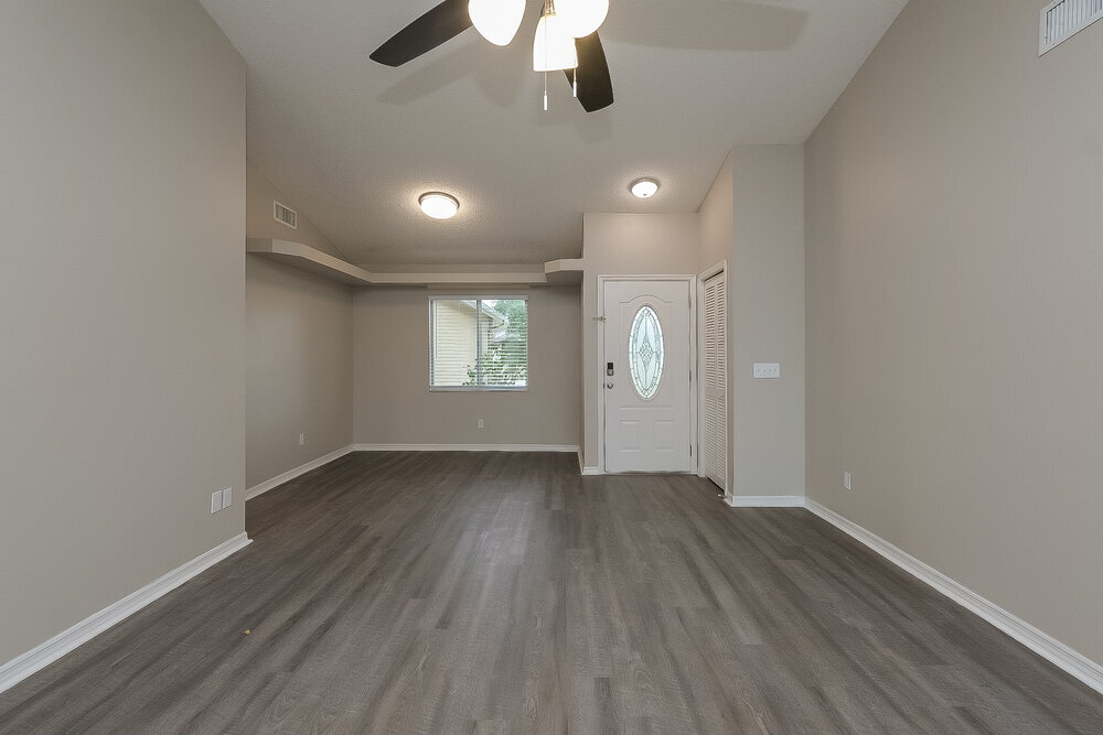 Building Photo - 4360 Grandwood Ln