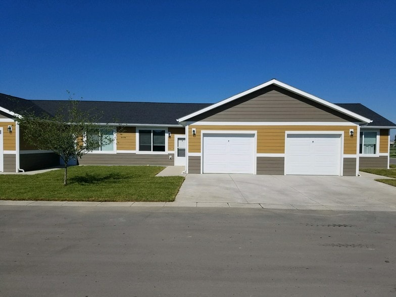 Single level with attached garage included - Grand Slam Patio Home Apartments