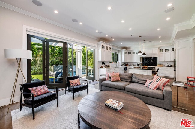 Building Photo - 4268 Colbath Ave