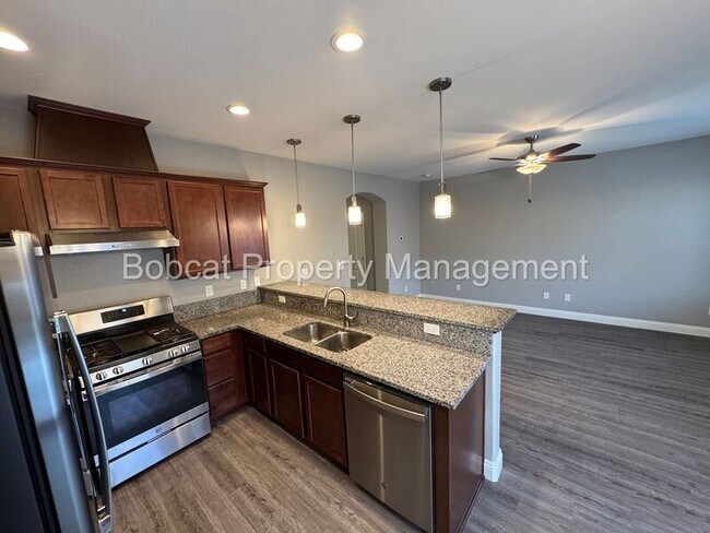 Building Photo - 1292 Saltern Dr