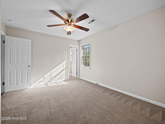 Building Photo - 101 Quality Ln