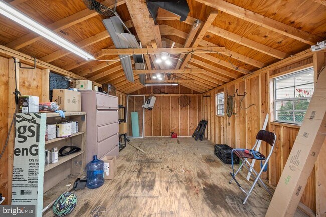 Building Photo - 47 Glenwood Ln