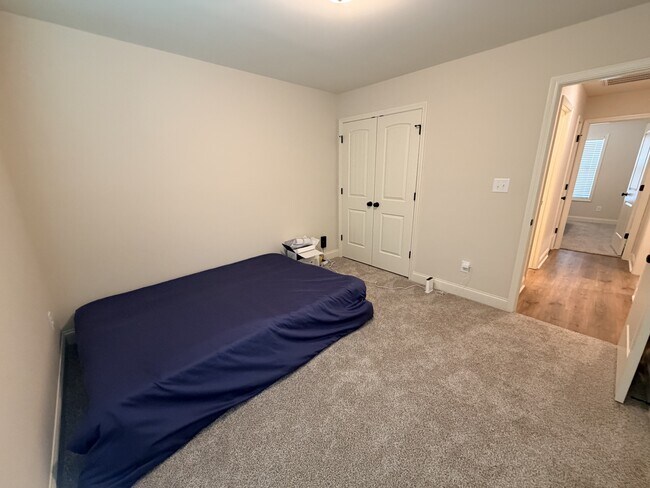 Building Photo - 109 Mink Wy