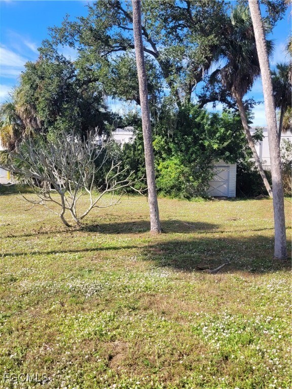 Building Photo - 1865 Lavonia Ln