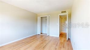 Building Photo - 1120 N Shore Dr NE