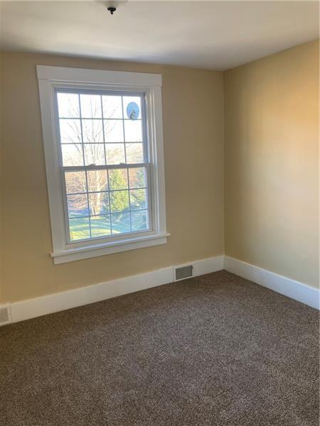 Building Photo - 106 Church Ave