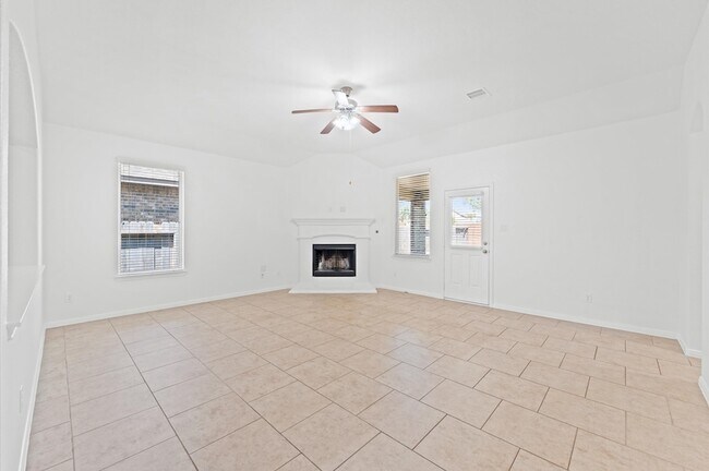 Building Photo - 5610 Glenfield Spring Ln