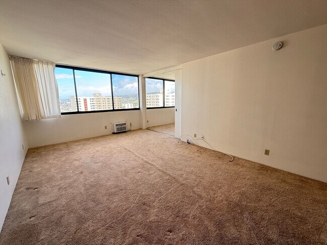 Building Photo - Kukui Plaza, Ewa Tower 1 bedroom 1 bath with 1 assigned parking stall