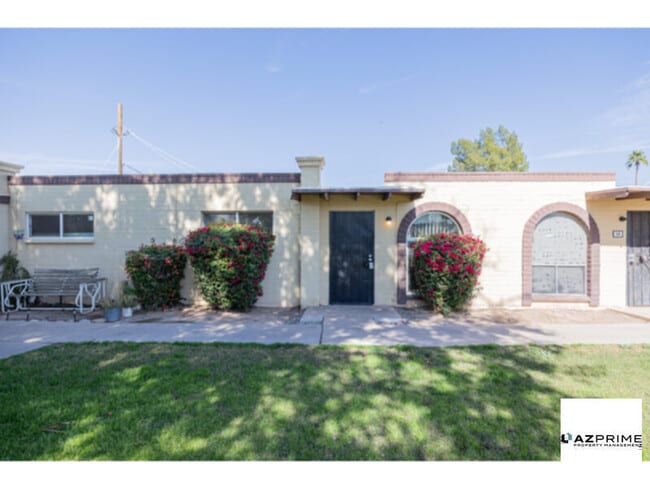 Building Photo - Welcome to this Charming Chandler 1/1 Apartment Unit!