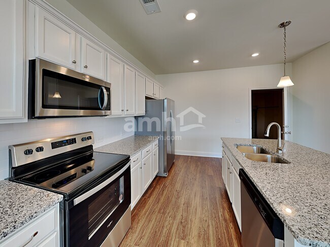 Building Photo - 6194 Bridlewood Ln