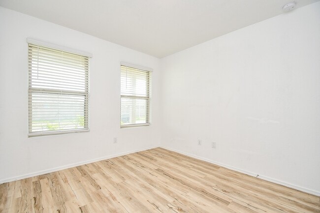 Building Photo - 24234 High Country Dr