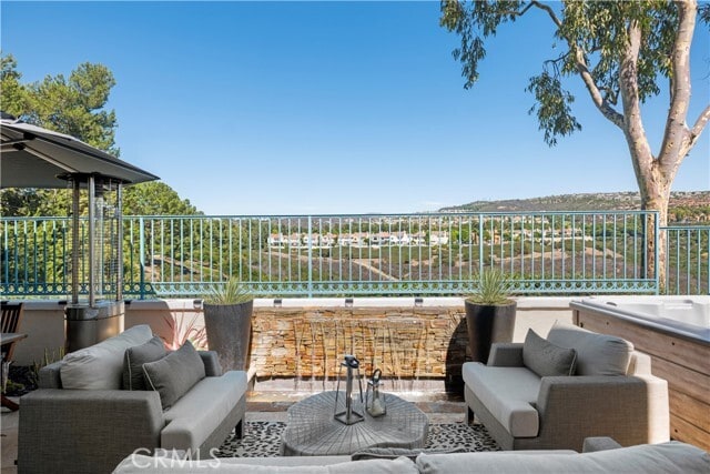 Building Photo - 4 Chandon