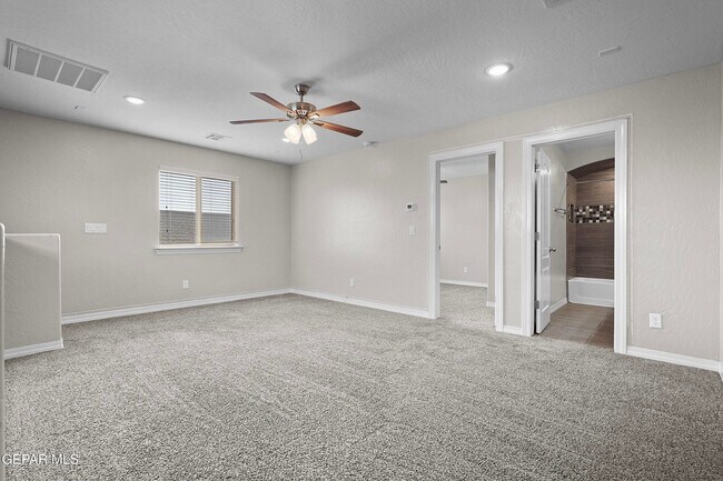 Building Photo - 12640 Mary Ponce Rd