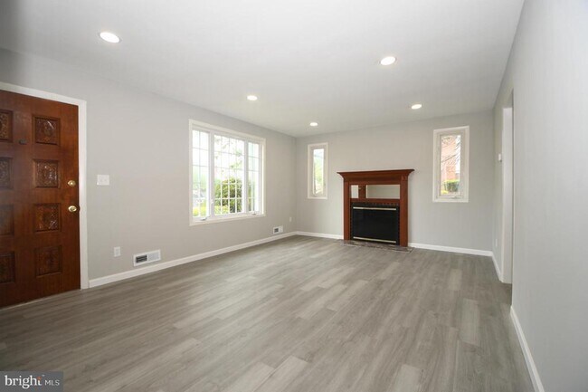 Building Photo - 3506 Harrell St