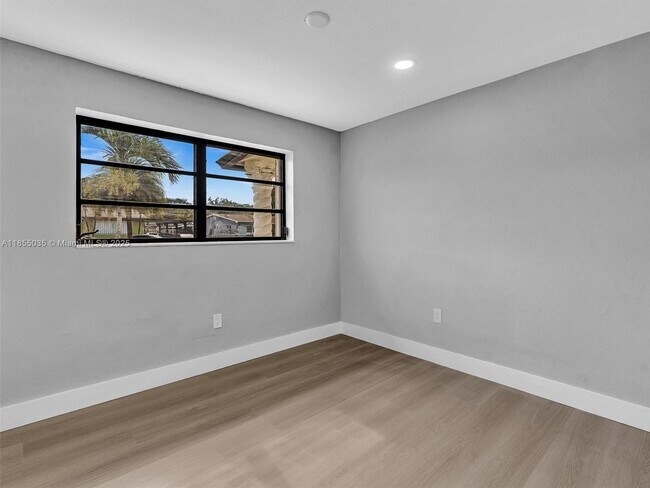 Building Photo - 19021 NW 23rd Ct