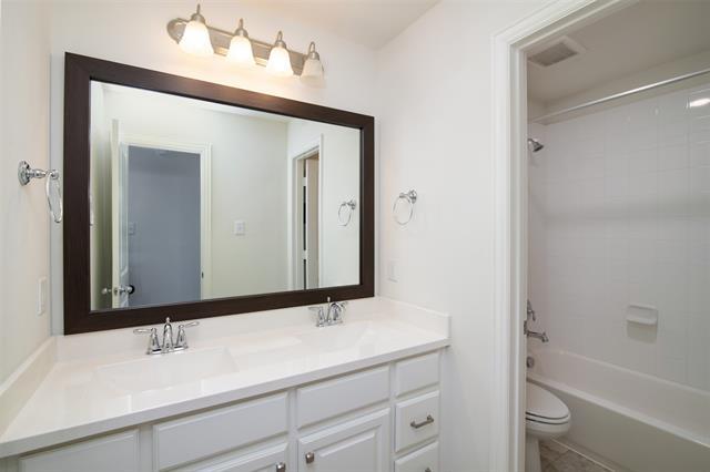 Building Photo - 15713 Canyon Ridge