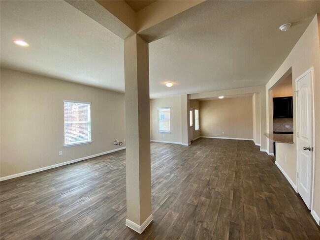 Building Photo - 3012 Tilmon Ln.