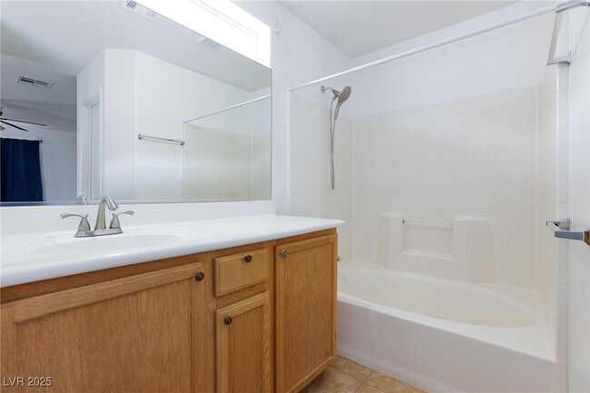 Building Photo - 7859 Windhamridge Dr