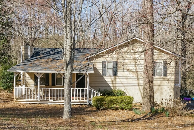 Building Photo - 3237 Carmel Dr