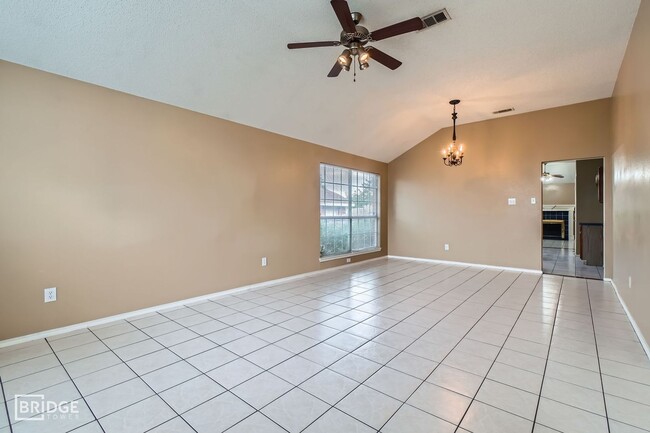 Building Photo - 1354 Mill Crossing