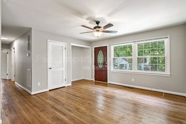 Building Photo - 200 N Grove Ave