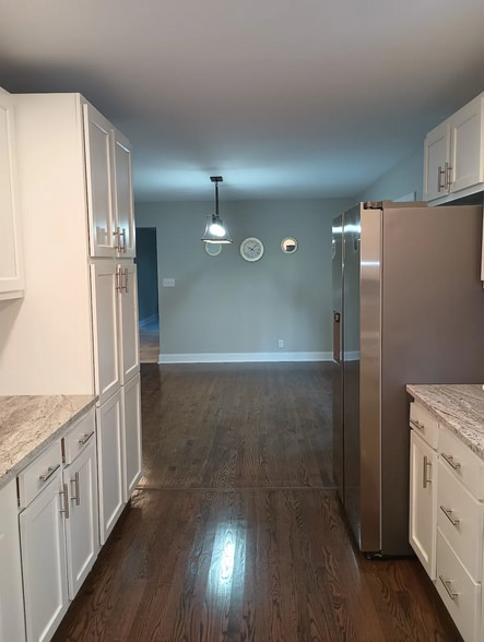 Building Photo - 6511 Blue Spruce Dr