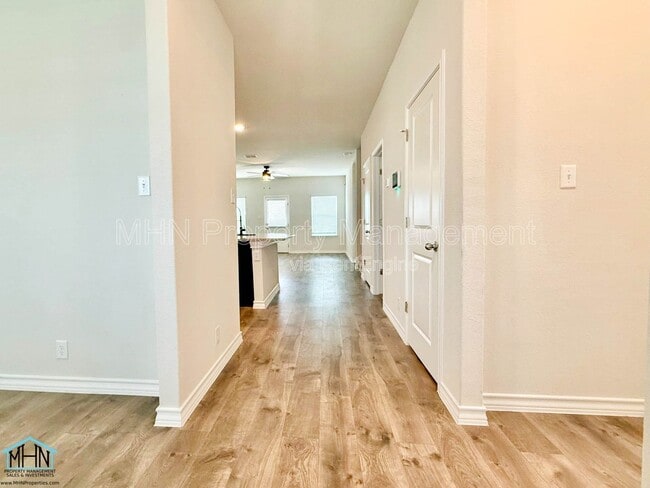 Building Photo - 13722 Trinity Cv