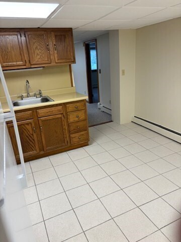 Building Photo - 27 B Middleton St