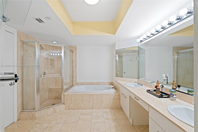 Building Photo - 21205 Yacht Club Dr