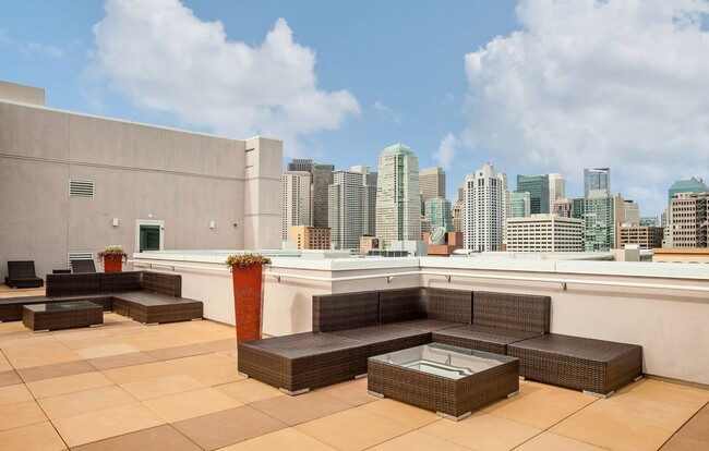 Building Photo - 1 Bed + Office/Den, 1 Bath - Luxury SOMA C...