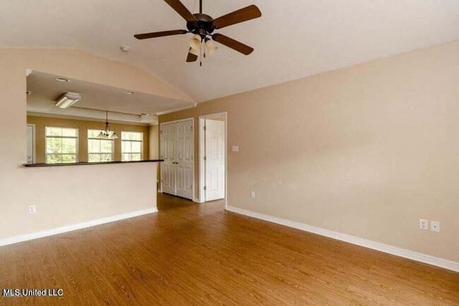 Building Photo - LONG BEACH SCHOOLS - 3 BED, 2 BATH BRICK HOME