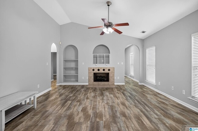 Building Photo - 5317 Cottage Cir
