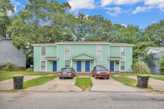 Building Photo - 5902 Aftonshire Dr