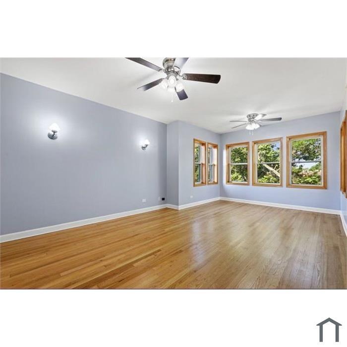 Building Photo - 5639 N Artesian Ave