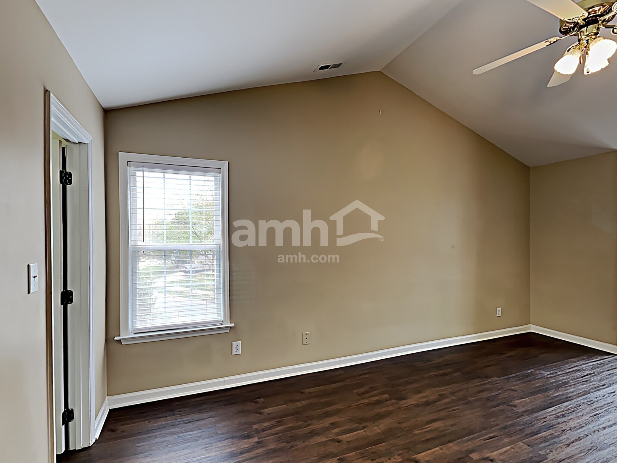 Building Photo - 100 Arbor Wynds Ct