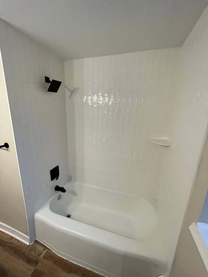 Building Photo - 415 Algoma St