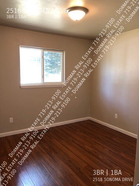 Building Photo - 2518 Sonoma Dr