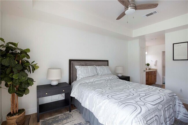 Building Photo - 11609 Rustic Rock Dr