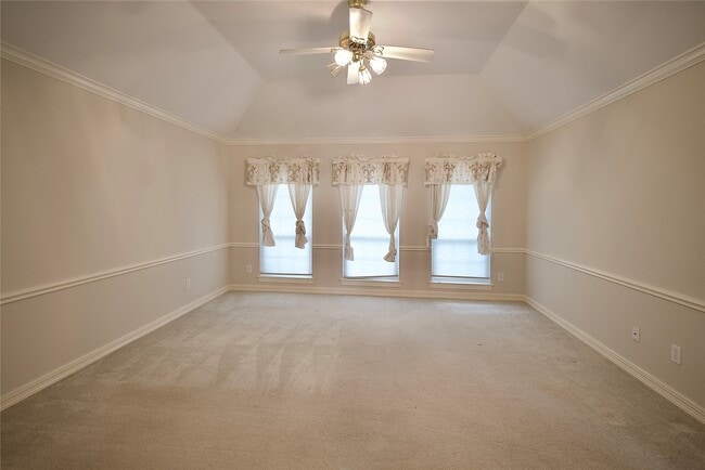 Building Photo - 1839 Lakewinds Dr
