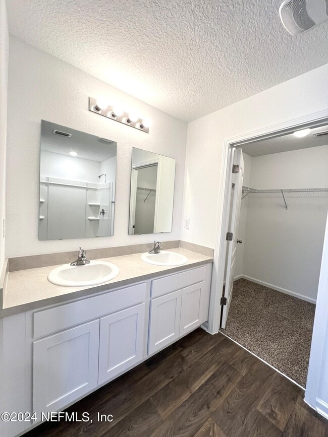 Building Photo - 73 Mula Ct