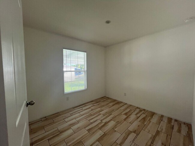 Building Photo - 118 Leopard Ln